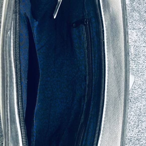 Convertible Crossbody/Clutch Metallic Bag - Picture 4 of 7